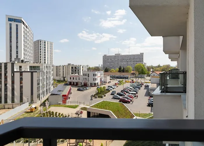 Centre & Modern Quiet With Parking By Renters Prestige Daire *