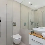 Centre & Modern Quiet With Parking By Renters Prestige